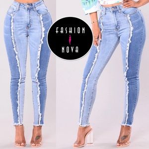 NWT Fashionnova Two-Tone Frayed Jeans